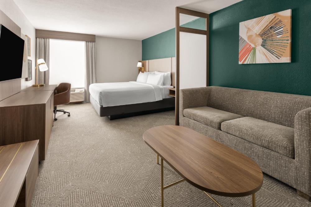King Suite interior
